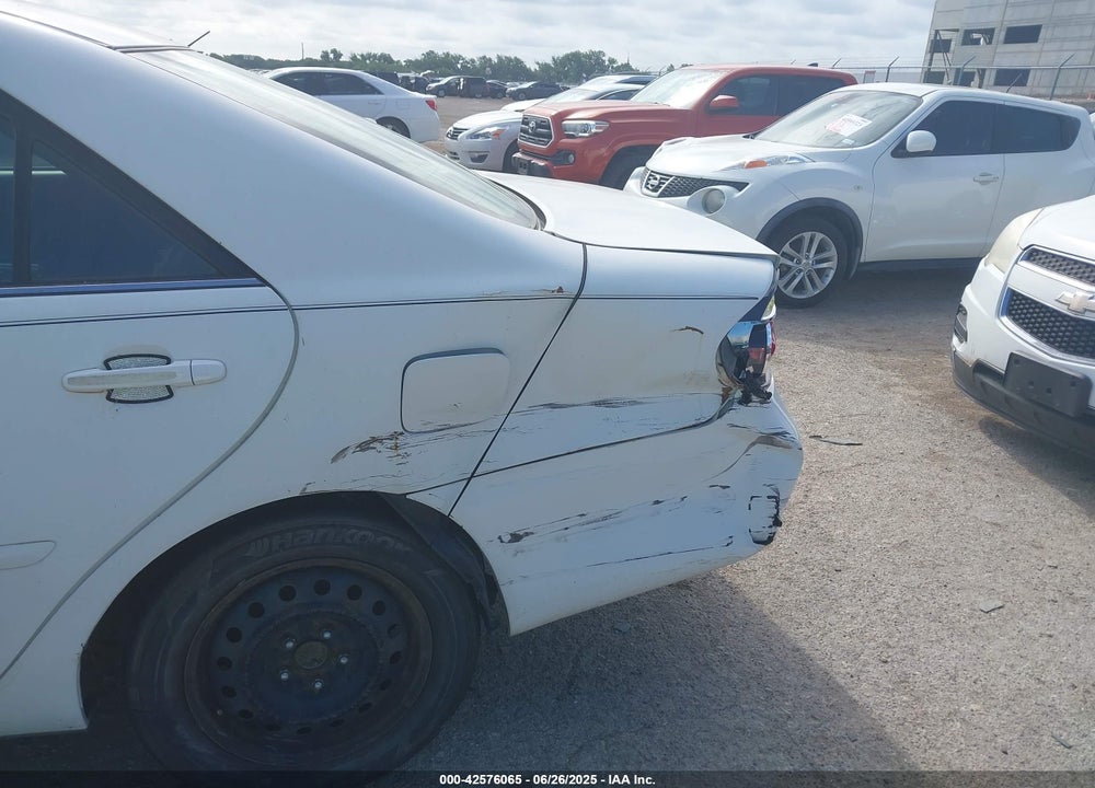 2005 TOYOTA CAMRY VIN: 4T1BE32K95U538752