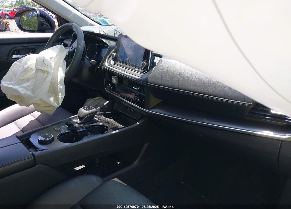 2024 NISSAN ROGUE VIN: JN8BT3BB1RW286925