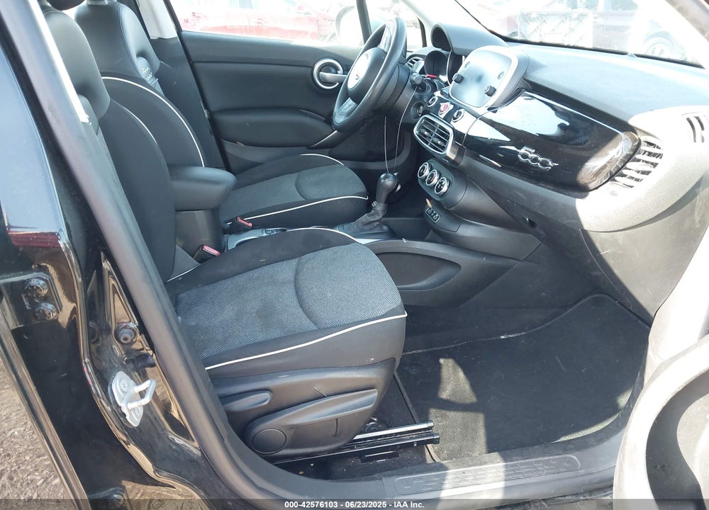 2018 FIAT 500X VIN: ZFBCFXAB3JP688141