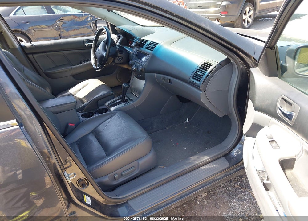 2004 HONDA ACCORD 3.0 EX VIN: 1HGCM66564A067887