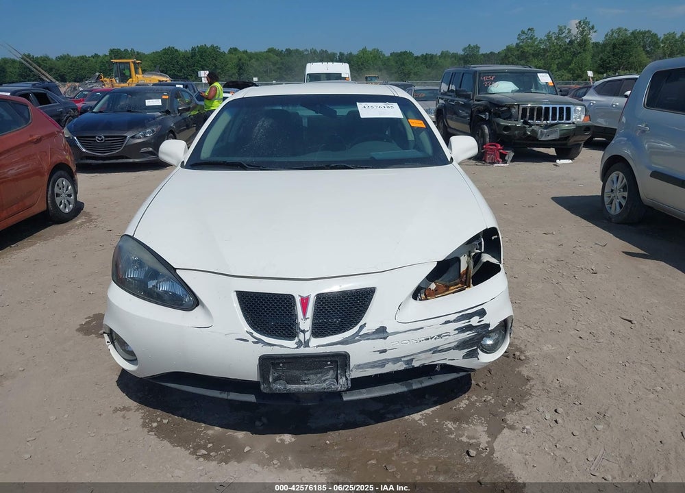 2004 PONTIAC GRAND PRIX GT1 VIN: 2G2WP522441131156
