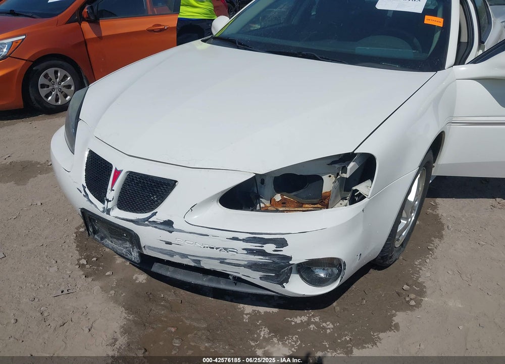 2004 PONTIAC GRAND PRIX GT1 VIN: 2G2WP522441131156