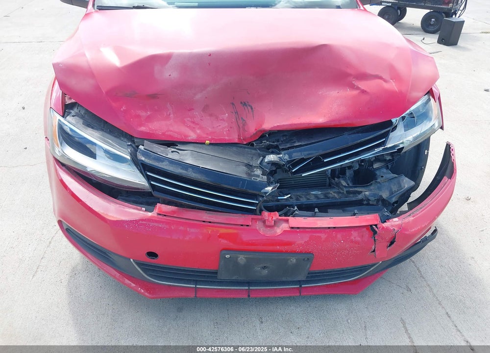 2014 VOLKSWAGEN JETTA VIN: 3VWD07AJ1EM432826