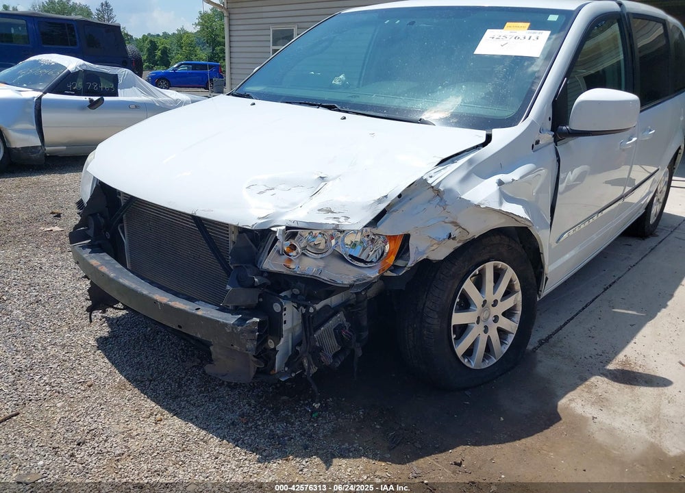 2014 CHRYSLER TOWN & COUNTRY TOURING VIN: 2C4RC1BG4ER403765