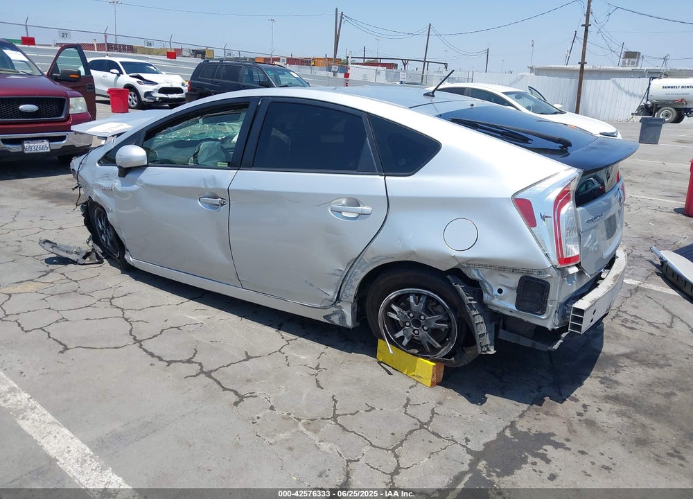 2015 TOYOTA PRIUS VIN: JTDKN3DU6F1997100