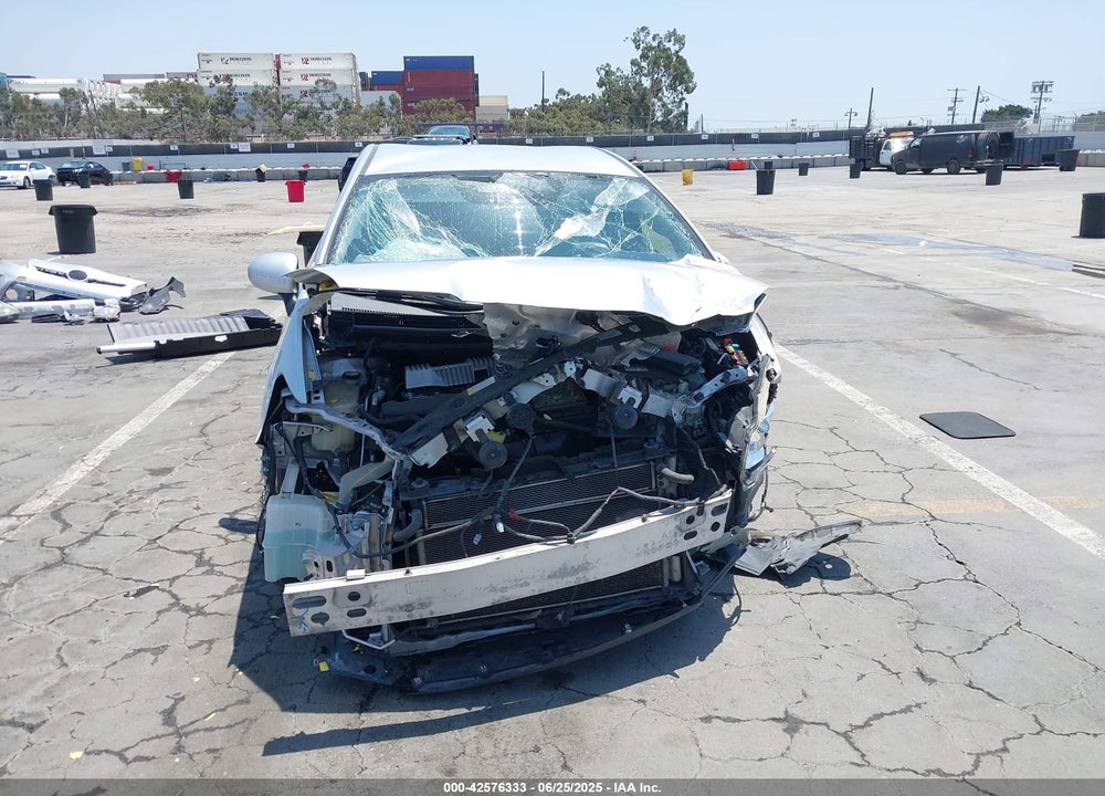2015 TOYOTA PRIUS VIN: JTDKN3DU6F1997100