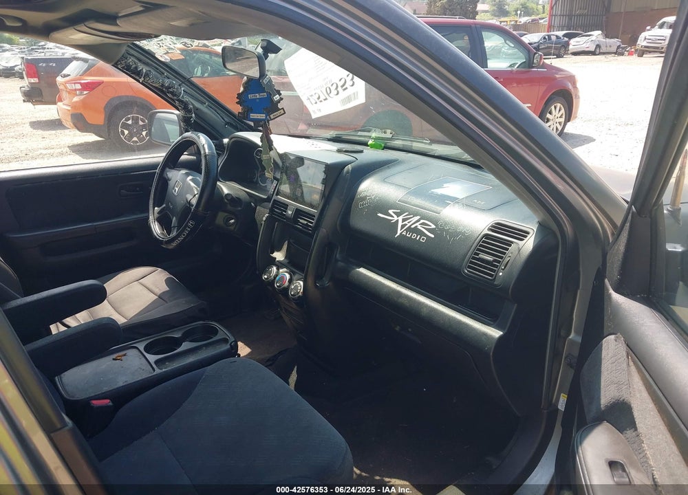 2006 HONDA CR-V VIN: JHLRD68816C013990