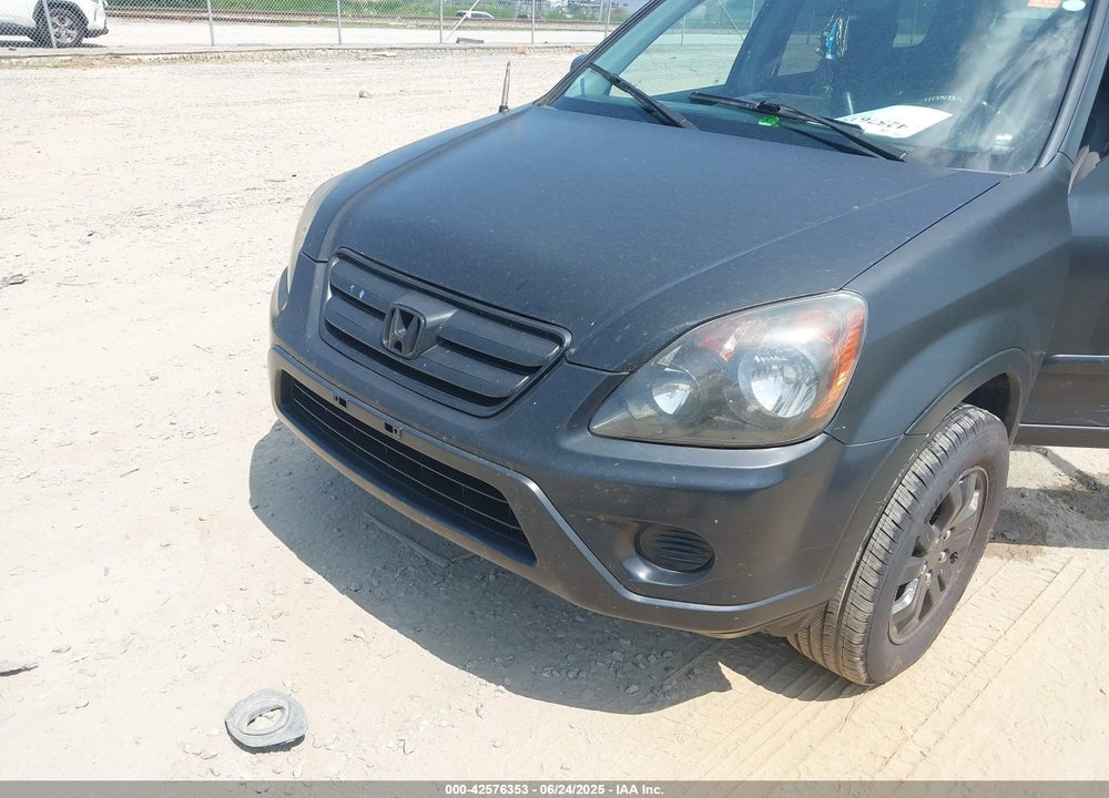 2006 HONDA CR-V VIN: JHLRD68816C013990
