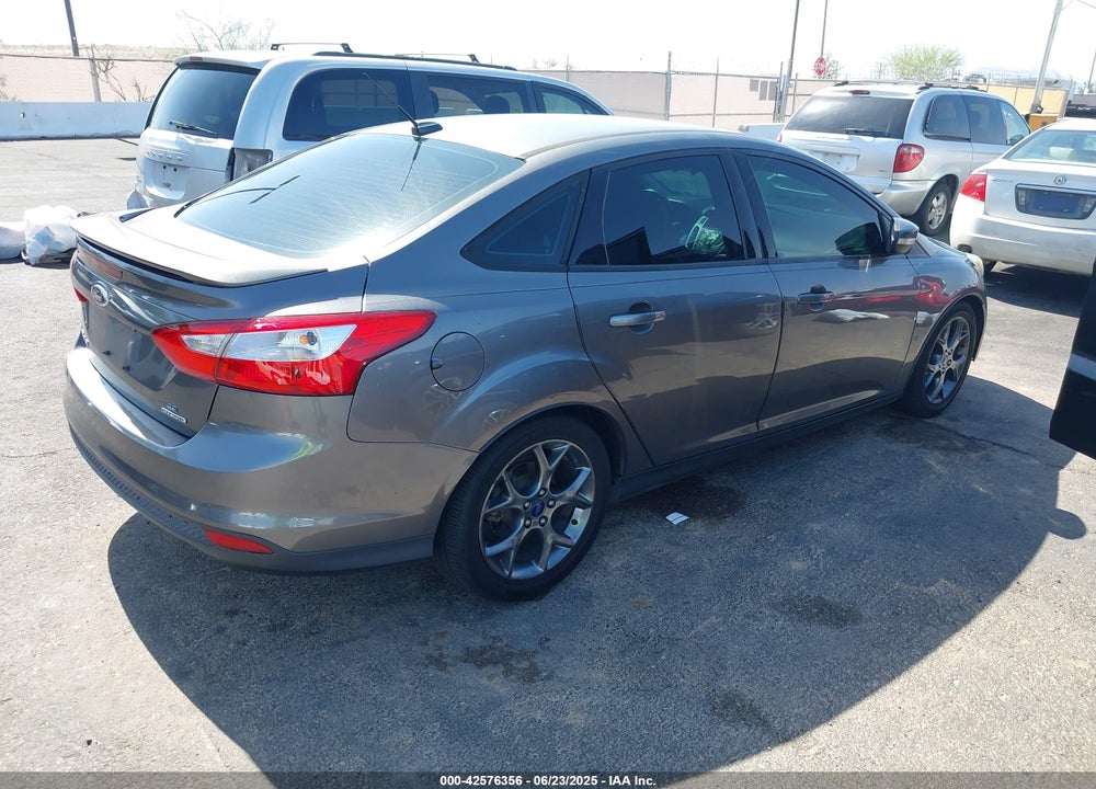 2014 FORD FOCUS SE VIN: 1FADP3F24EL262977