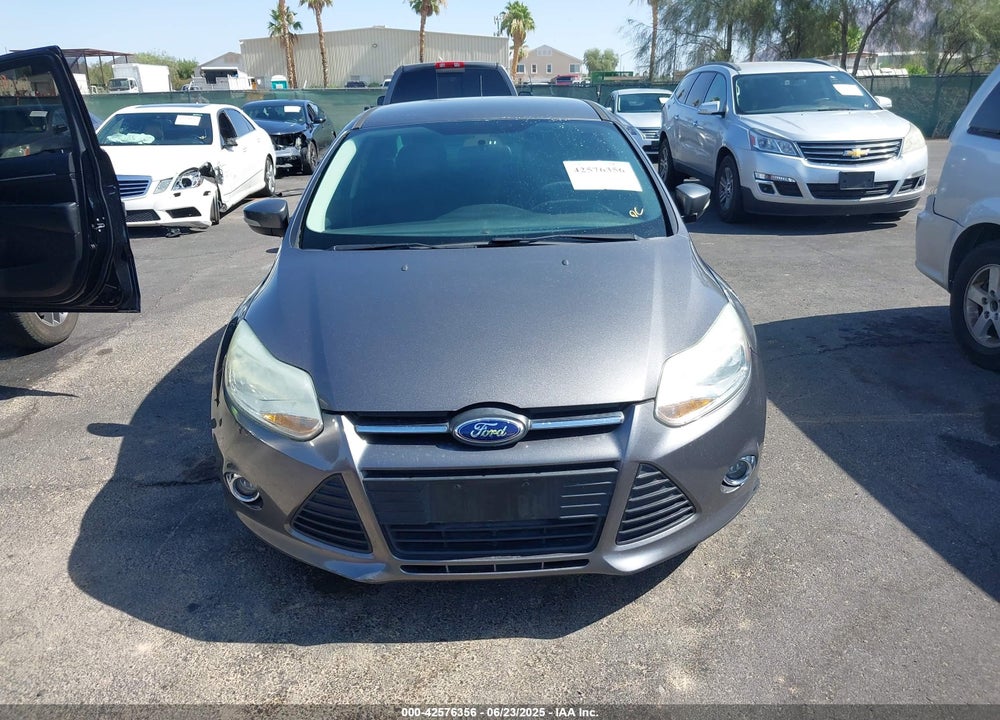 2014 FORD FOCUS SE VIN: 1FADP3F24EL262977