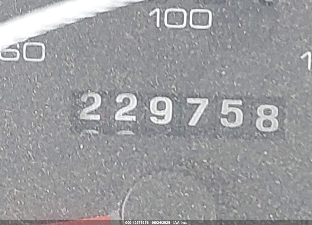 2002 FORD TAURUS LX VIN: 1FAFP52UX2A258550