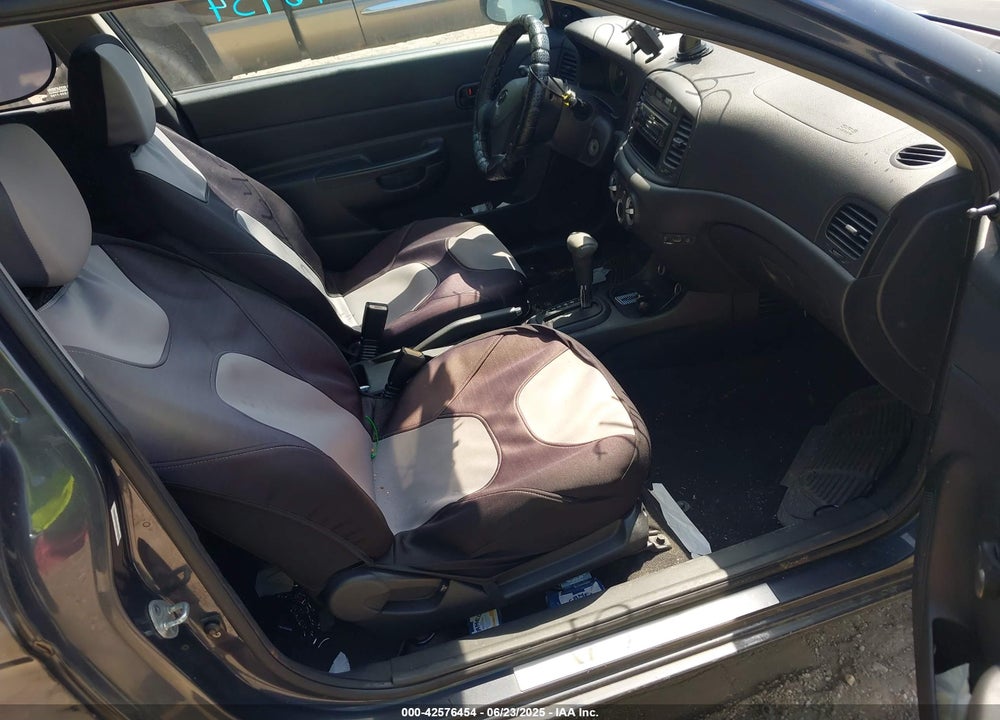 2010 HYUNDAI ACCENT GS VIN: KMHCM3AC0AU172840
