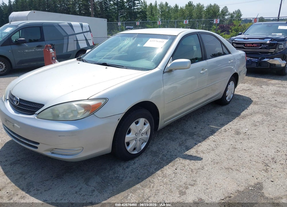 2002 TOYOTA CAMRY LE VIN: JTDBE32KX20111488
