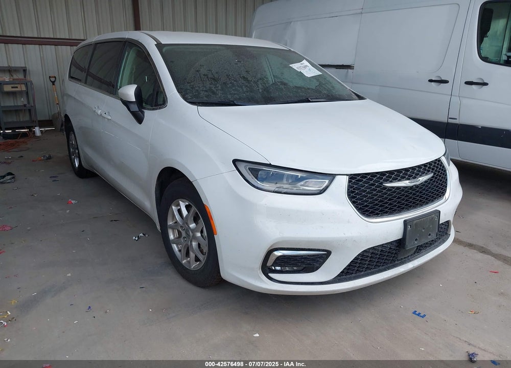 2023 CHRYSLER PACIFICA TOURING L VIN: 2C4RC1BG6PR550575