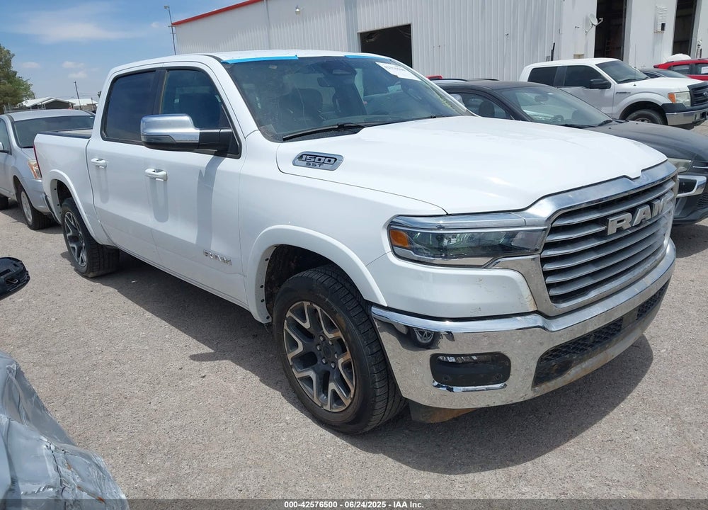 2025 RAM 1500 LAIE  4X4 5'7 BOX VIN: 1C6SRFJP2SN563139