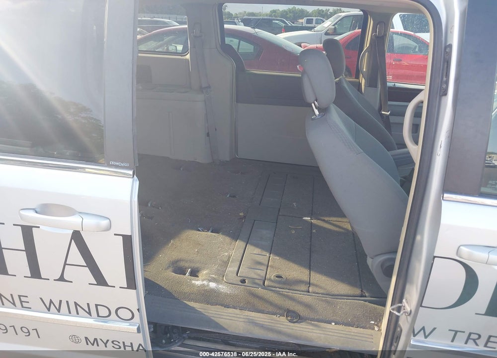 2010 CHRYSLER TOWN & COUNTRY TOURING VIN: 2A4RR5D1XAR492034