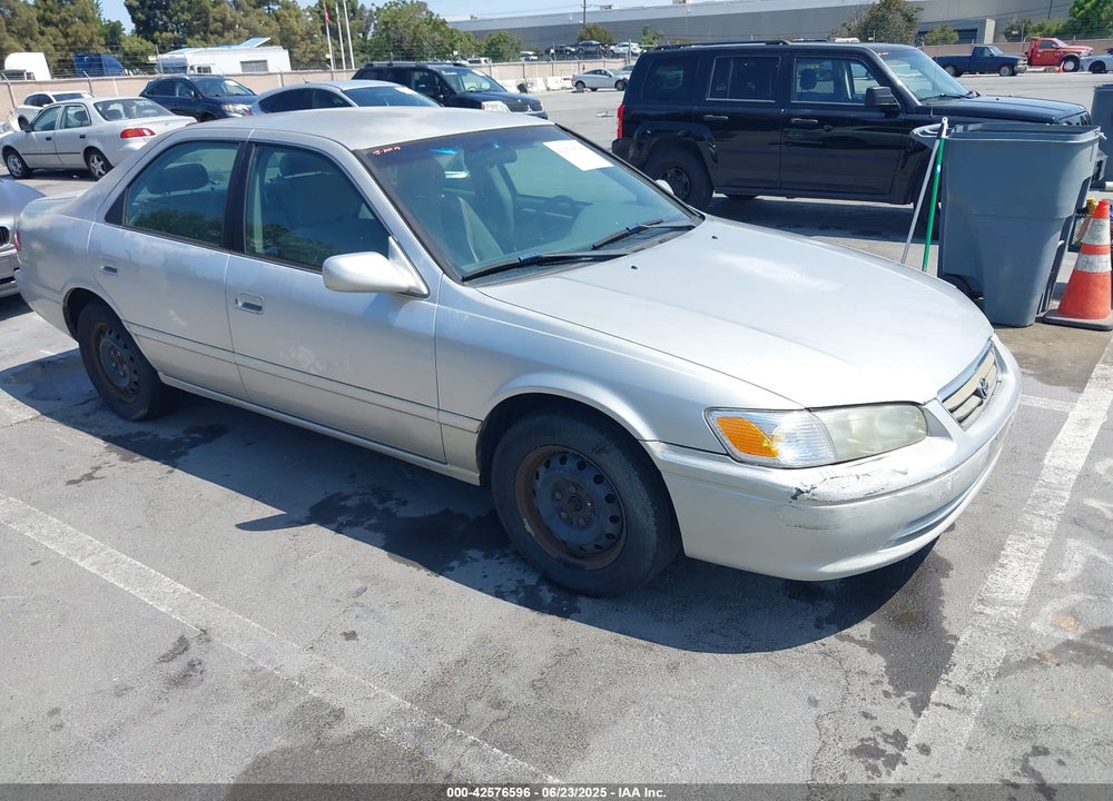 2001 TOYOTA CAMRY LE VIN: 4T1BG22K01U101673
