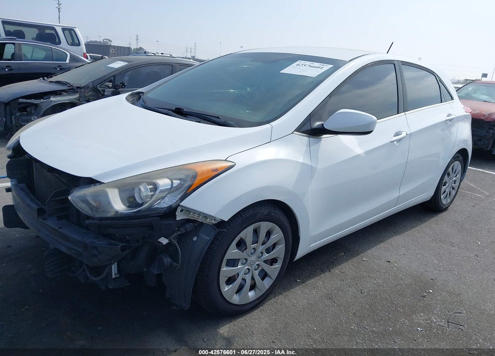 2016 HYUNDAI ELANTRA GT VIN: KMHD35LH8GU332919