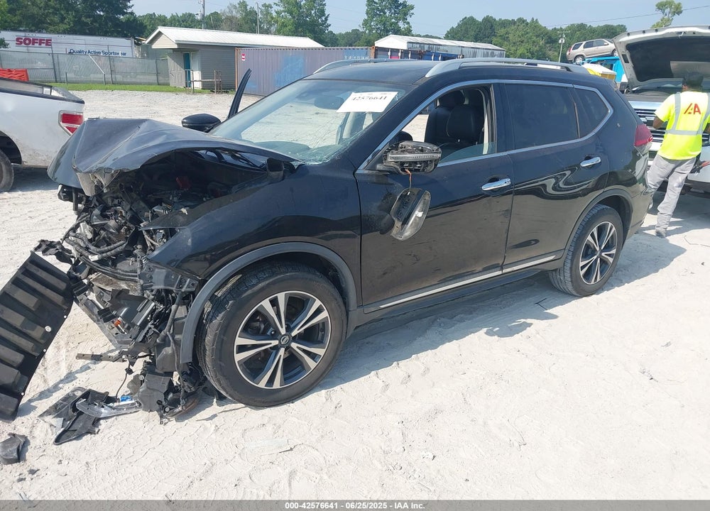2017 NISSAN ROGUE VIN: 5N1AT2MV3HC761916