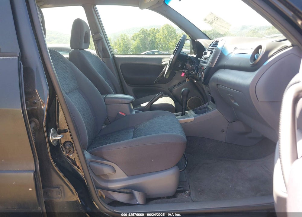 2002 TOYOTA RAV4 VIN: JTEGH20V920078211