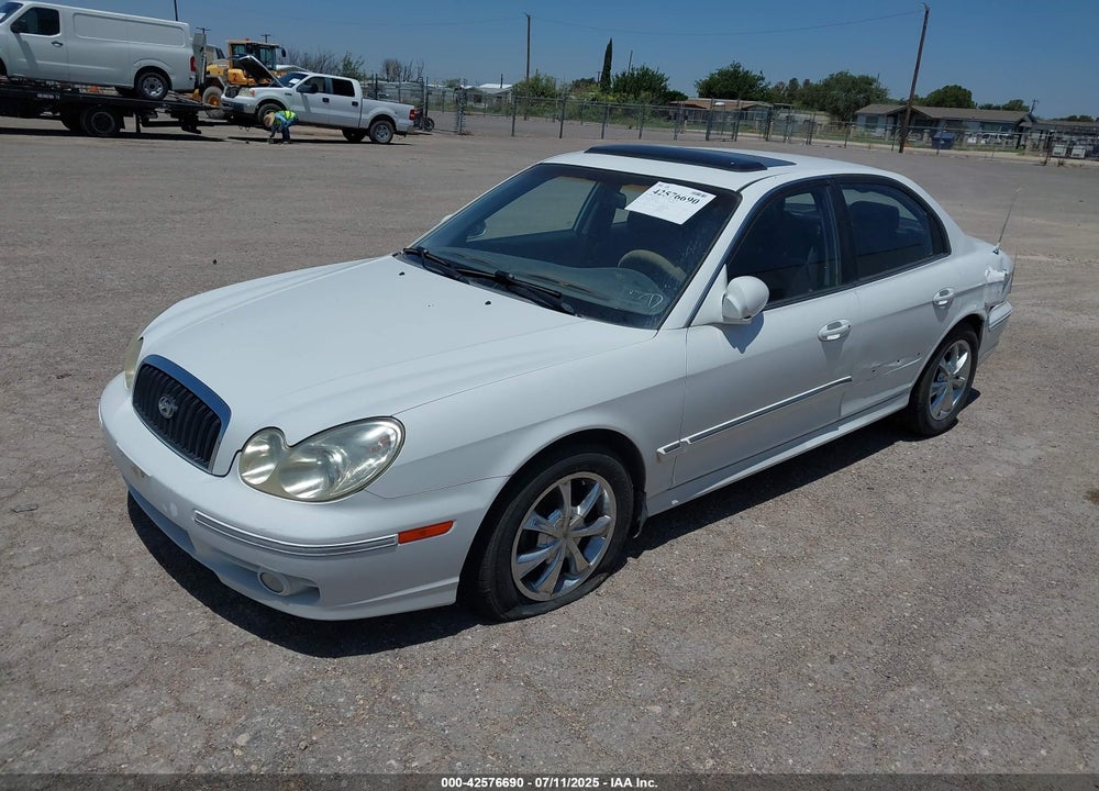 2002 HYUNDAI SONATA GLS/LX VIN: KMHWF35H82A690890