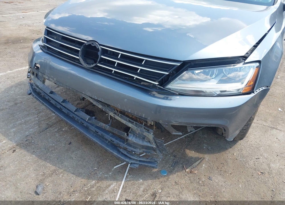 2018 VOLKSWAGEN JETTA 1.4T S VIN: 3VW2B7AJ5JM263695