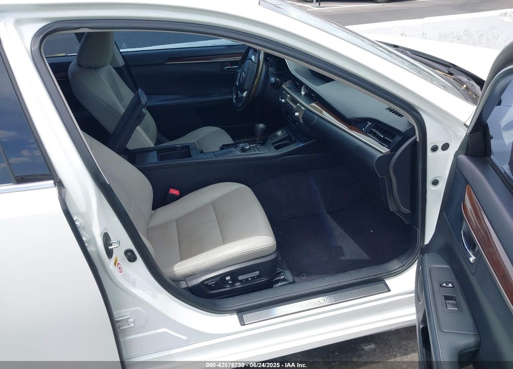 2014 LEXUS ES VIN: JTHBK1GG7E2101851