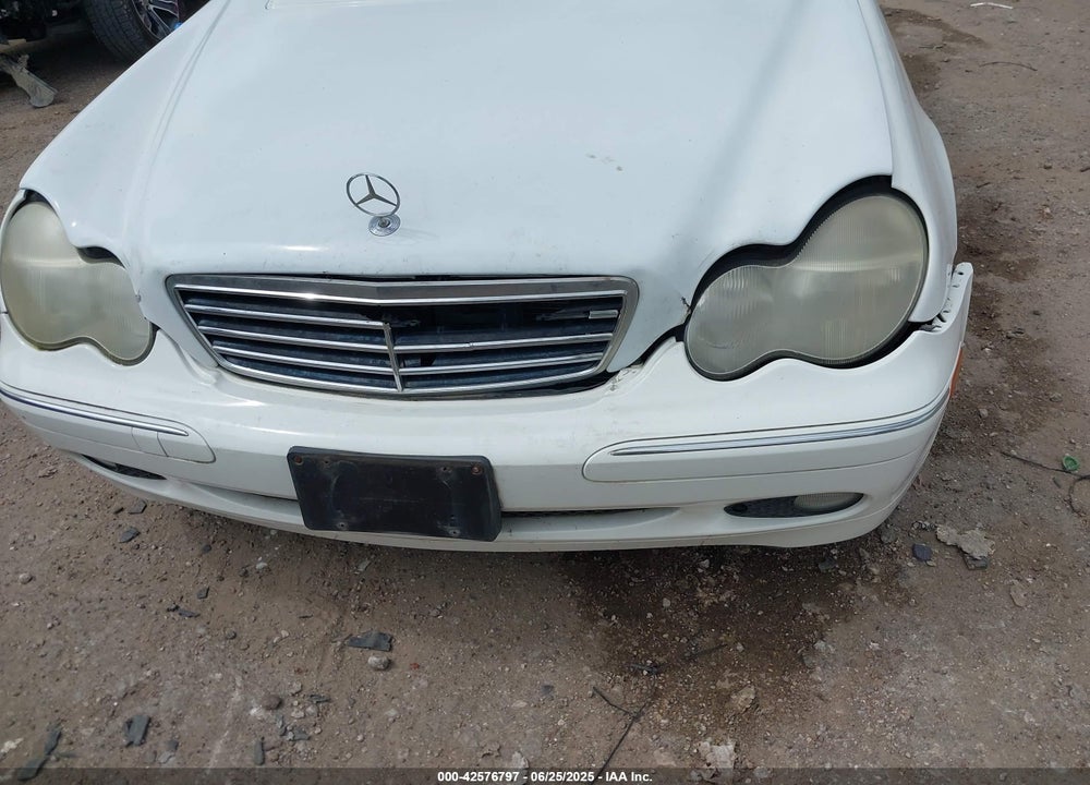 2004 MERCEDES-BENZ C 240 VIN: WDBRF61J14E016229