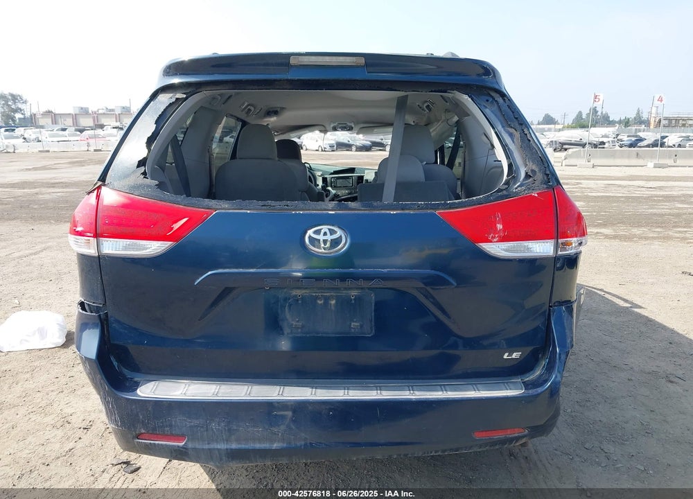 2012 TOYOTA SIENNA LE V6 8 PASSENGER VIN: 5TDKK3DC7CS236218