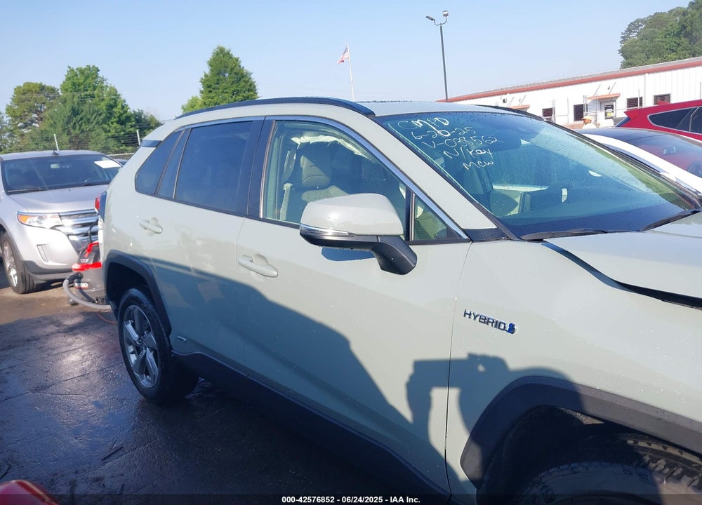 2021 TOYOTA RAV4 HYBRID VIN: JTMB6RFV3MD038562