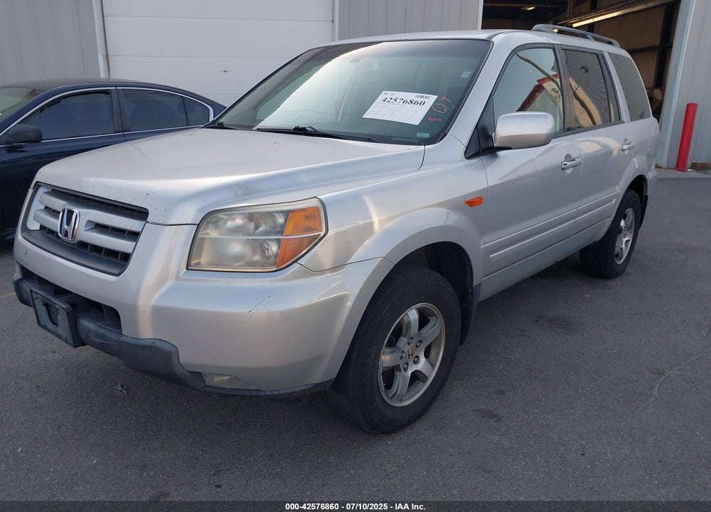 2008 HONDA PILOT VIN: 5FNYF18588B031842