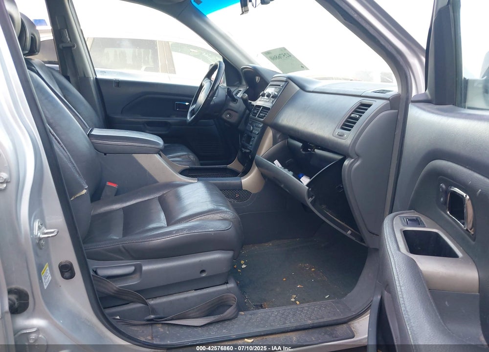 2008 HONDA PILOT VIN: 5FNYF18588B031842