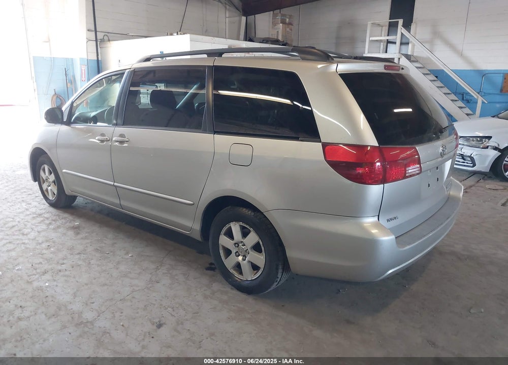 2005 TOYOTA SIENNA LE VIN: 5TDZA23C45S327611
