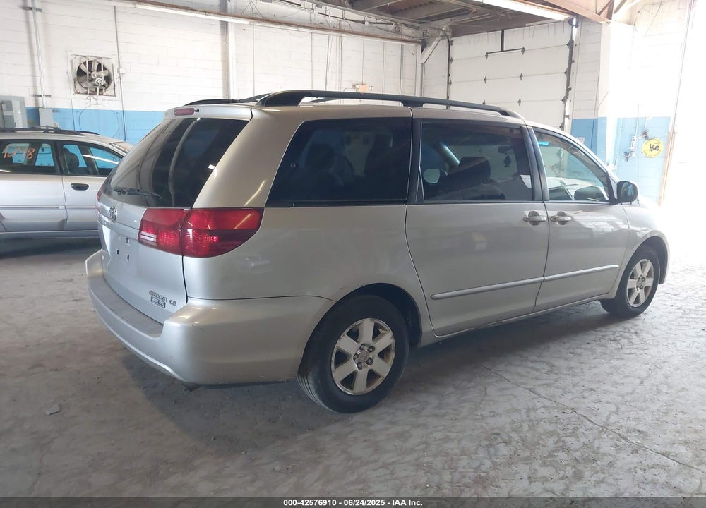 2005 TOYOTA SIENNA LE VIN: 5TDZA23C45S327611