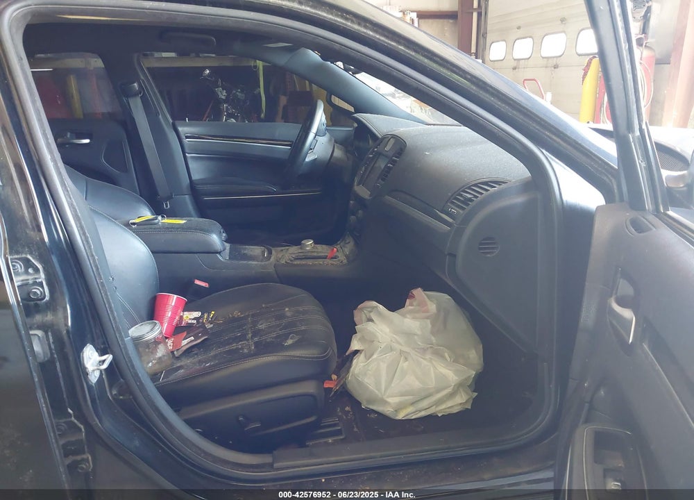 2017 CHRYSLER 300 VIN: 2C3CCAGG8HH591588