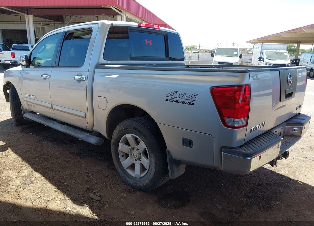 2005 NISSAN TITAN VIN: 1N6AA07B75N560551