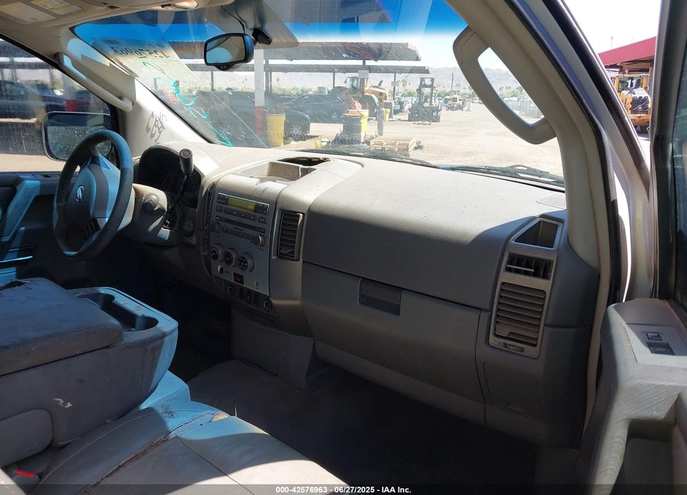 2005 NISSAN TITAN VIN: 1N6AA07B75N560551