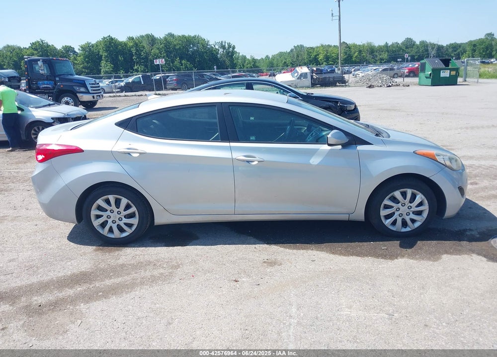 2013 HYUNDAI ELANTRA VIN: 5NPDH4AEXDH156616