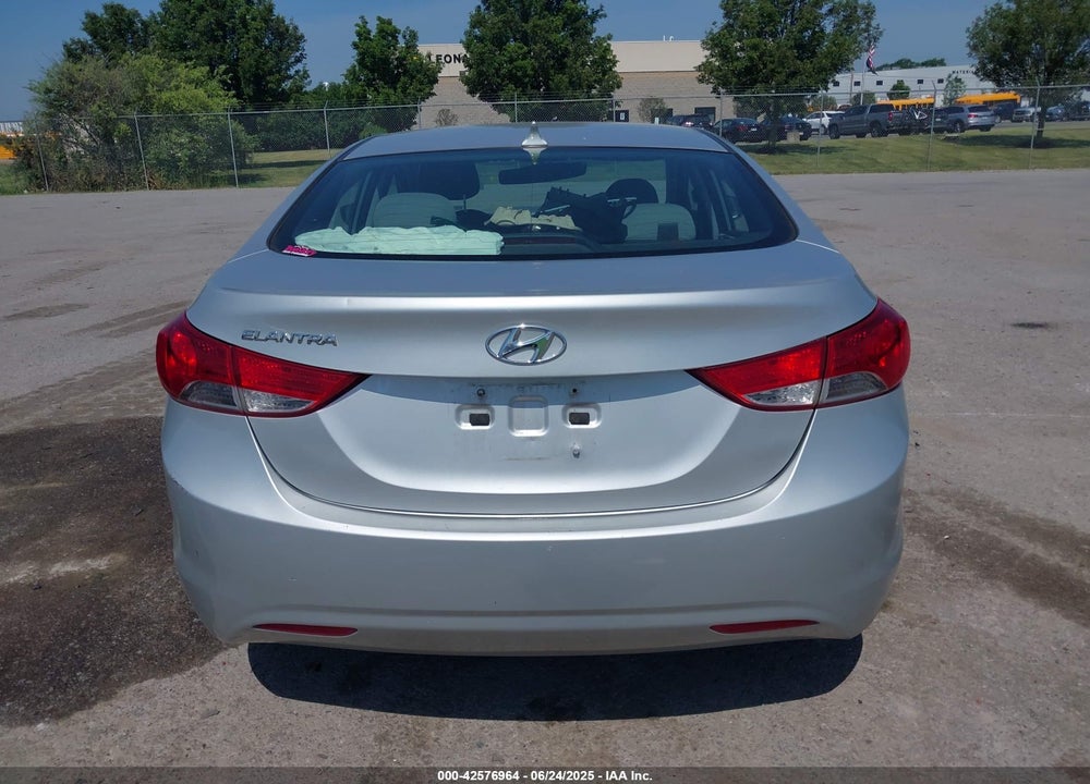 2013 HYUNDAI ELANTRA VIN: 5NPDH4AEXDH156616