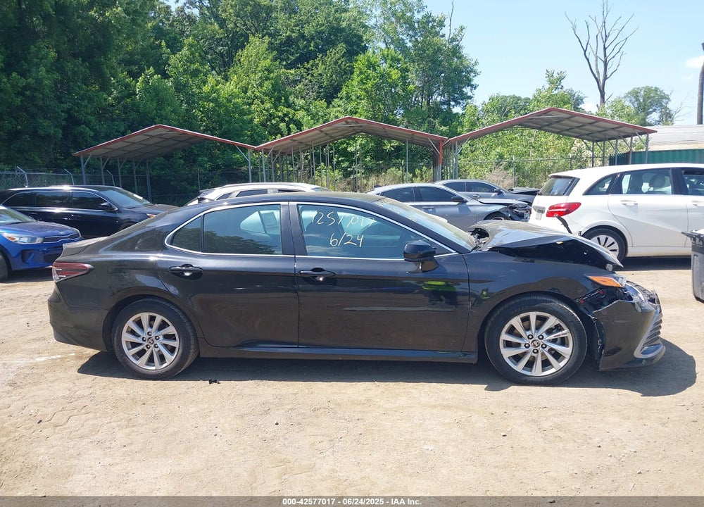 2022 TOYOTA CAMRY VIN: 4T1C11AK1NU647776