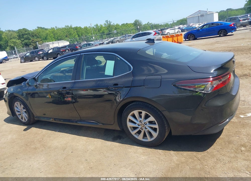2022 TOYOTA CAMRY VIN: 4T1C11AK1NU647776