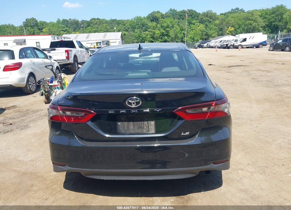 2022 TOYOTA CAMRY VIN: 4T1C11AK1NU647776