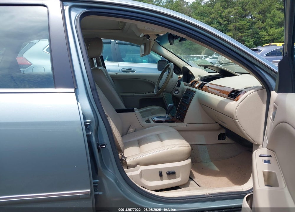 2005 FORD FIVE HUNDRED LIMITED VIN: 1FAFP25135G184101