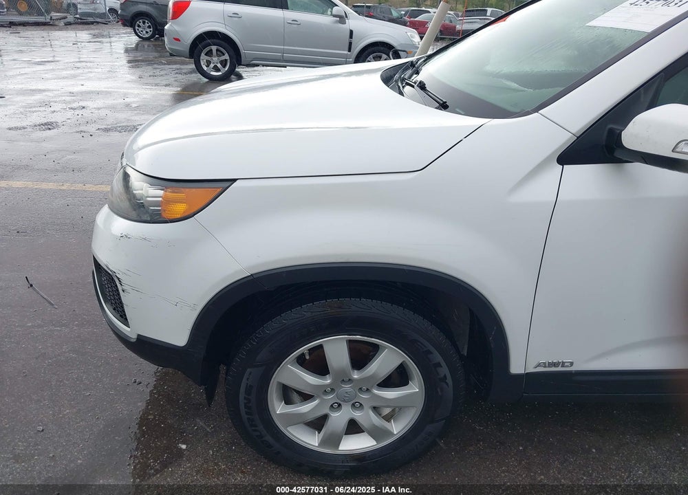 2013 KIA SORENTO VIN: 5XYKTDA24DG315293