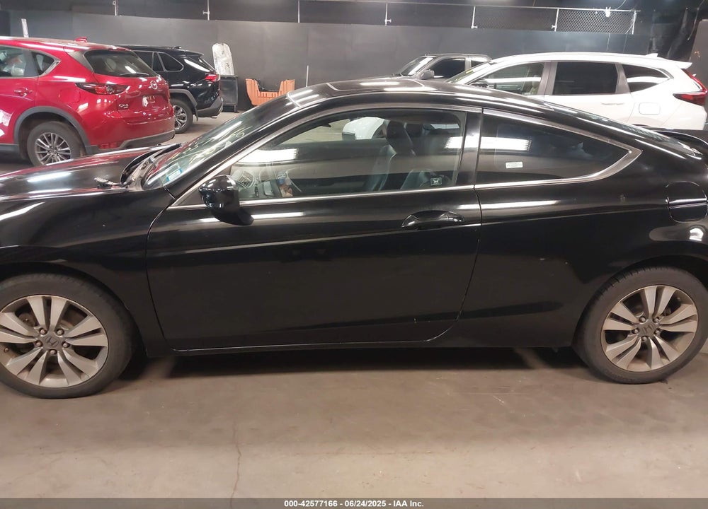 2010 HONDA ACCORD VIN: 1HGCS1B83AA008655