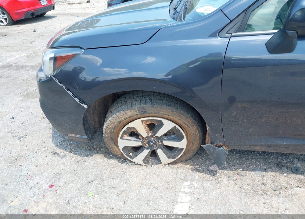 2018 SUBARU FORESTER VIN: JF2SJAEC3JH523063