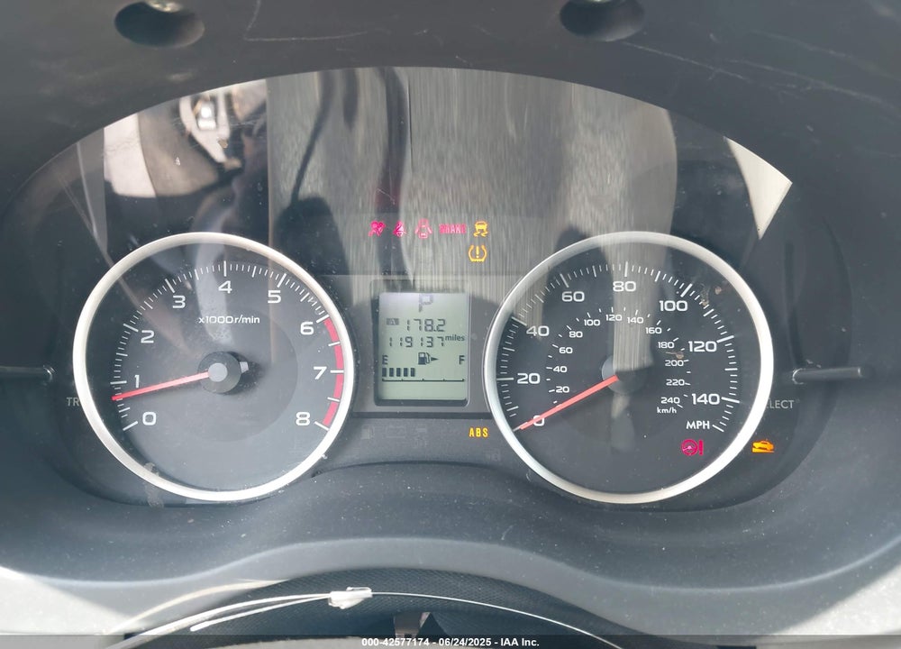 2018 SUBARU FORESTER VIN: JF2SJAEC3JH523063