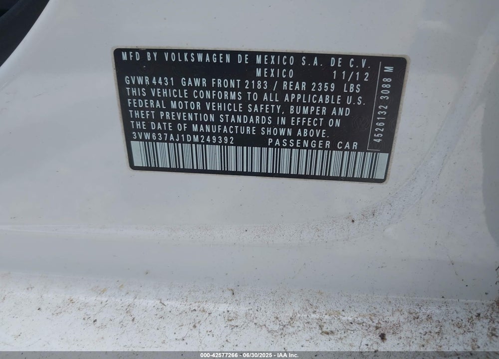 2013 VOLKSWAGEN JETTA VIN: 3VW637AJ1DM249392