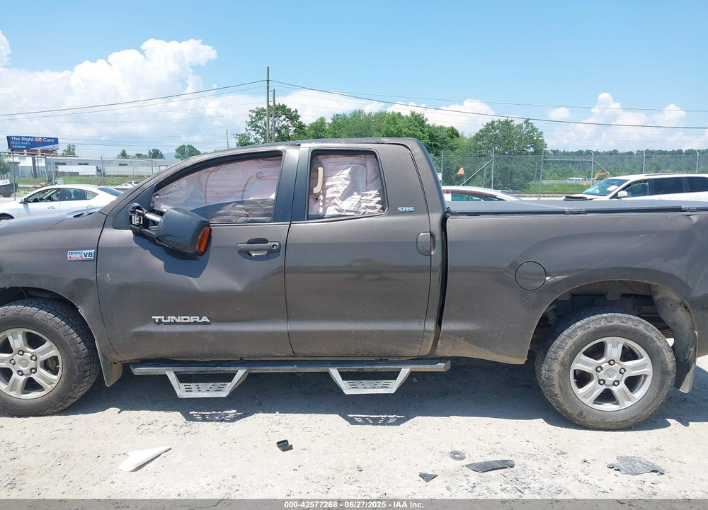 2007 TOYOTA TUNDRA SR5 5.7L V8 VIN: 5TBBV541X7S467937