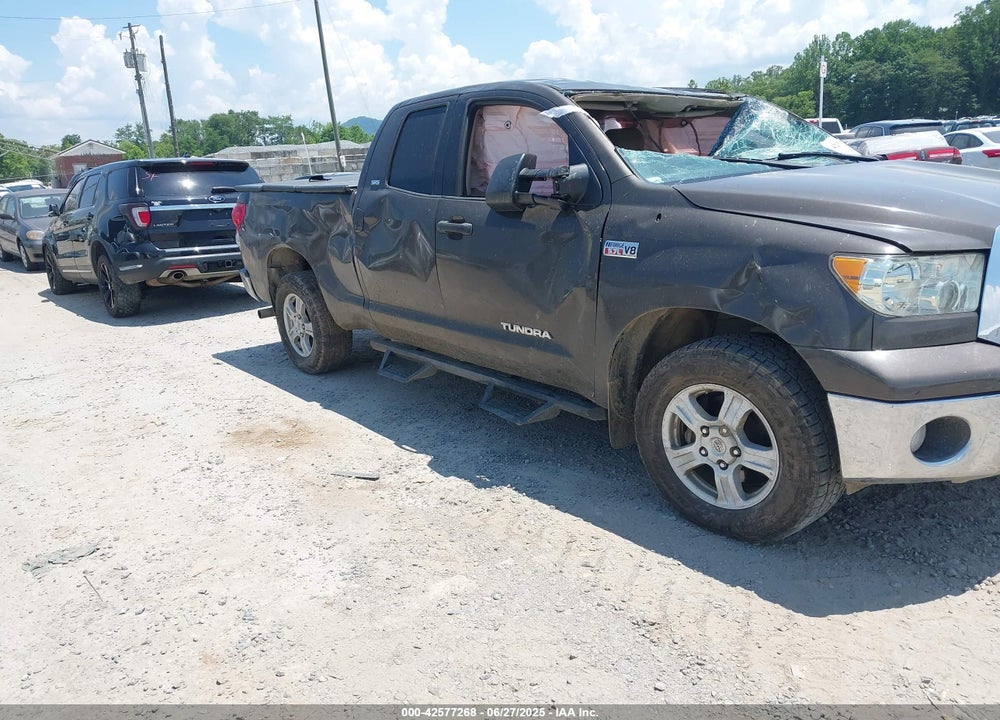2007 TOYOTA TUNDRA SR5 5.7L V8 VIN: 5TBBV541X7S467937